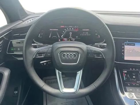 Used 2023 Audi Q7 3.0T Premium Plus AWD/4WD image 25