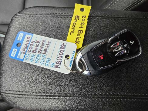 Used 2024 Buick Encore GX Sport Touring FWD image 32
