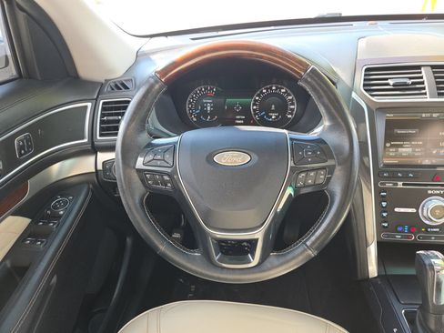 Used 2016 Ford Explorer Platinum AWD/4WD image 20