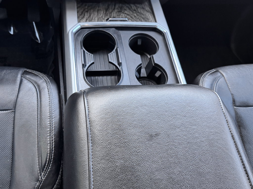 Used 2019 Ford F250 Lariat w/ Lariat Ultimate Package AWD/4WD image 30