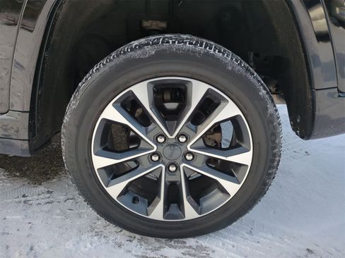 Used 2023 Jeep Grand Cherokee Overland image 14