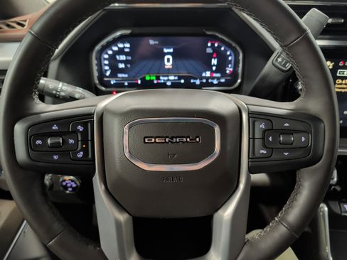 Used 2024 GMC Sierra 3500 Denali w/ Denali Reserve Package image 9