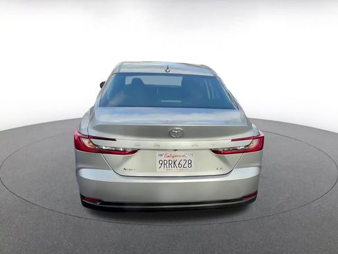 Used 2025 Toyota Camry LE image 12