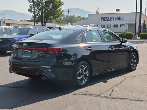 Used 2020 Kia Forte GT-Line FWD image 3