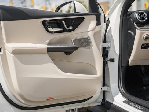 New 2026 Mercedes-Benz GLC 350e 4MATIC image 36