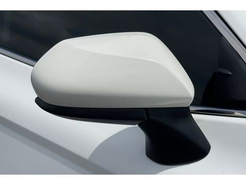 Used 2021 Toyota Camry SE w/ Carpet Mat Package (TMS) FWD image 11