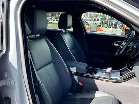 Used 2026 Land Rover Range Rover Velar Dynamic SE image 7