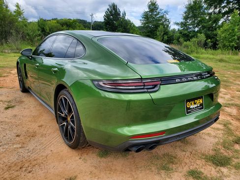 Used 2018 Porsche Panamera 4 AWD/4WD image 5