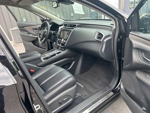 Certified 2023 Nissan Murano SV w/ SV Midnight Edition Package FWD image 29