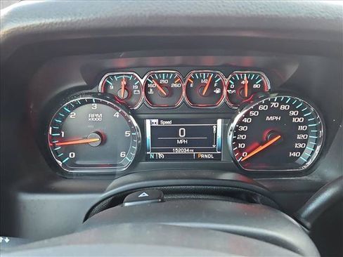 Used 2018 Chevrolet Suburban Premier AWD/4WD image 11