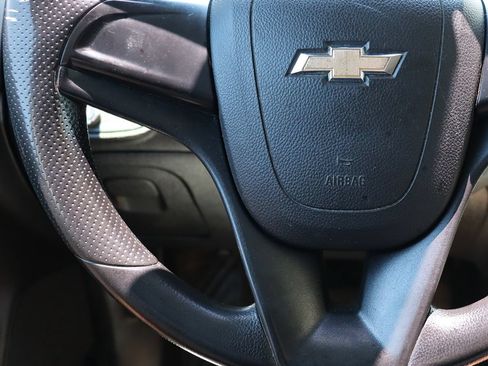 Used 2020 Chevrolet Trax LS FWD image 51