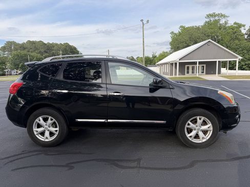 Used 2011 Nissan Rogue SV w/ Premium Pkg AWD/4WD image 4