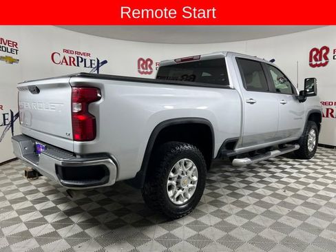 Used 2023 Chevrolet Silverado 2500 LT w/ Convenience Package AWD/4WD image 8