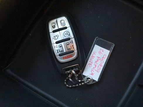 New 2026 Chrysler Pacifica Select image 36