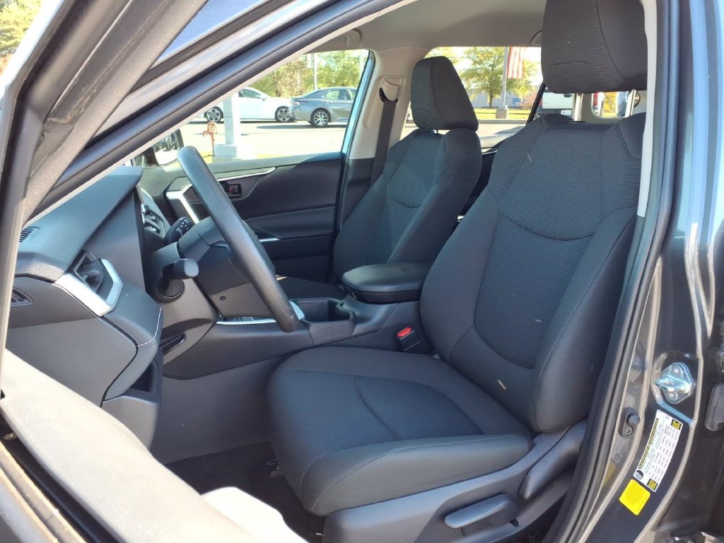 Certified 2025 Toyota RAV4 LE FWD image 2
