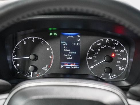 Certified 2025 Toyota Corolla SE FWD image 25