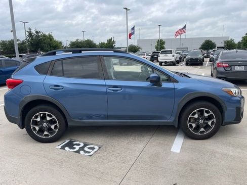 Used 2018 Subaru Crosstrek 2.0i Premium w/ Moonroof Package AWD/4WD image 2