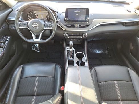 Used 2024 Nissan Altima 2.5 SR image 11