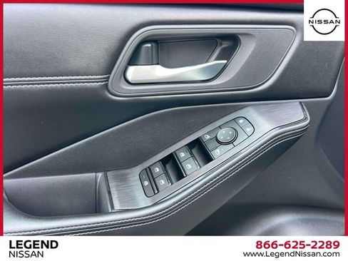 Certified 2024 Nissan Rogue SV w/ SV Premium Package AWD/4WD image 17