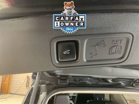 Used 2023 Ford Expedition Max XLT image 13