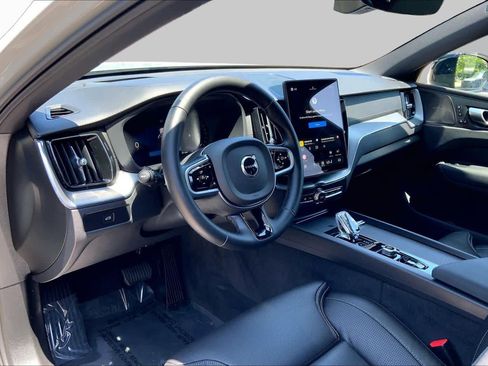 Used 2026 Volvo XC60 B5 Ultra w/ Protection Package Premier AWD/4WD image 17