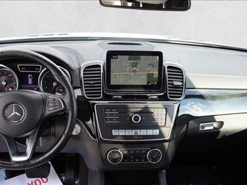 Used 2018 Mercedes-Benz GLS 450 4MATIC image 23