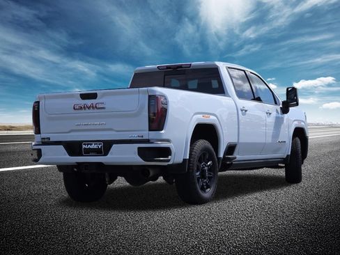 Used 2025 GMC Sierra 2500 AT4 w/ AT4 Premium Plus Package AWD/4WD image 25