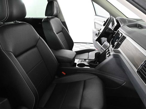 Used 2023 Volkswagen Atlas SE FWD image 11