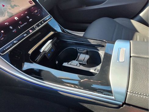 New 2025 Mercedes-Benz C 300 4MATIC Sedan image 26