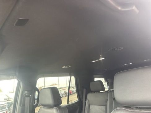 Used 2024 Chevrolet Tahoe LT RWD image 15