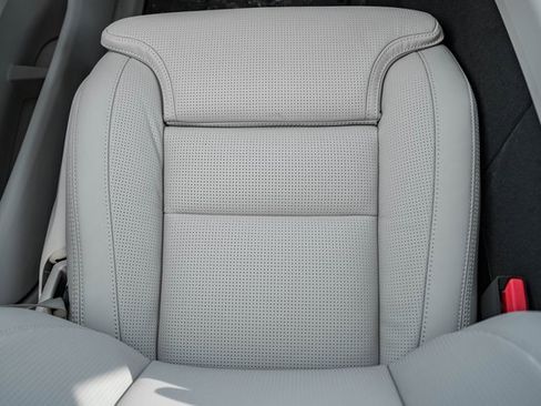 New 2026 Volvo XC60 B5 Ultra w/ Protection Package Premier image 31