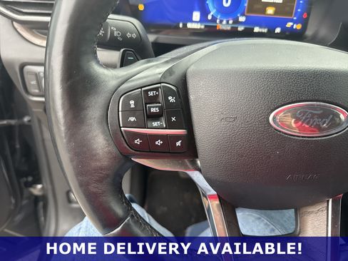 Used 2020 Ford Explorer Platinum w/ Premium Technology Package AWD/4WD image 21