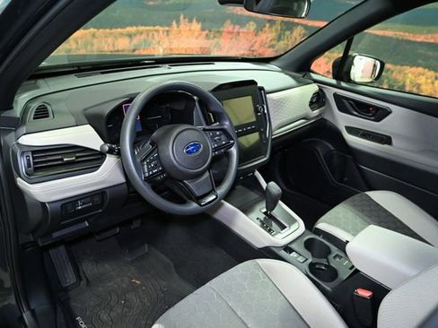 Used 2025 Subaru Forester image 21