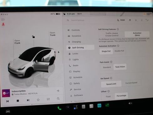 Used 2022 Tesla Model Y Performance AWD/4WD image 23