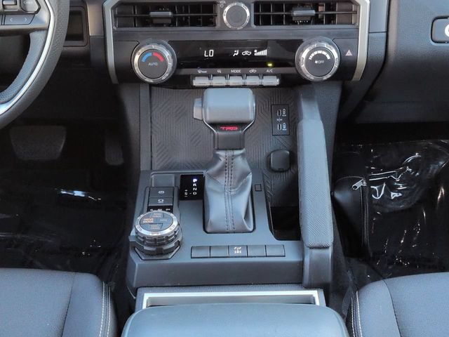 Certified 2025 Toyota Tacoma TRD Off-Road AWD/4WD image 19