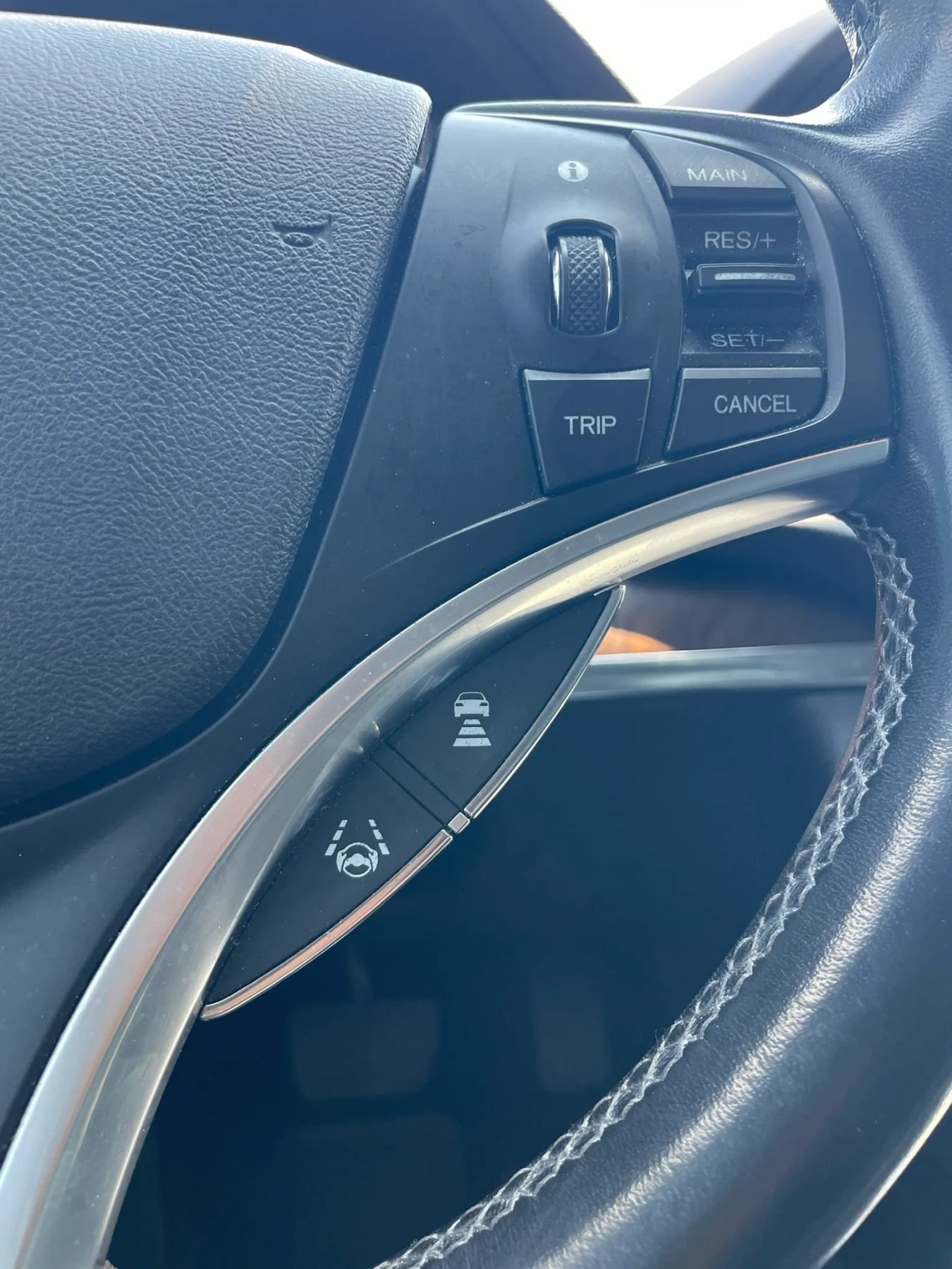 Used 2020 Acura MDX w/ Technology Package FWD image 23