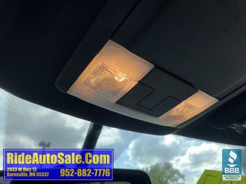 Used 2017 Ford Explorer XLT w/ Equipment Group 201A AWD/4WD image 39