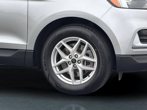 Certified 2024 Ford Edge SEL AWD/4WD image 31