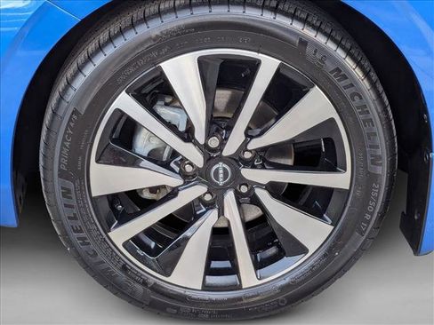 Certified 2025 Nissan Sentra SV w/ SV Premium Package image 24