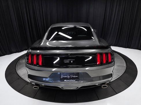 Used 2016 Ford Mustang GT RWD image 11