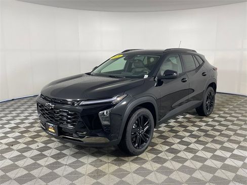 New 2026 Chevrolet Trax ACTIV w/ Driver Confidence Package image 1