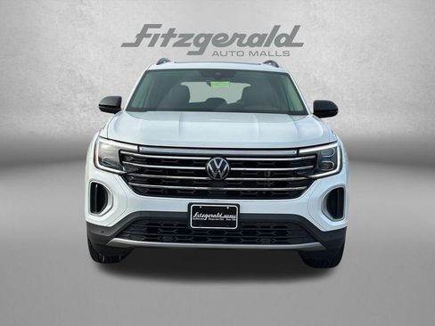 Used 2024 Volkswagen Atlas SE image 4