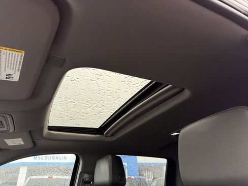 Used 2023 GMC Sierra 1500 SLT w/ SLT Premium Plus Package image 18