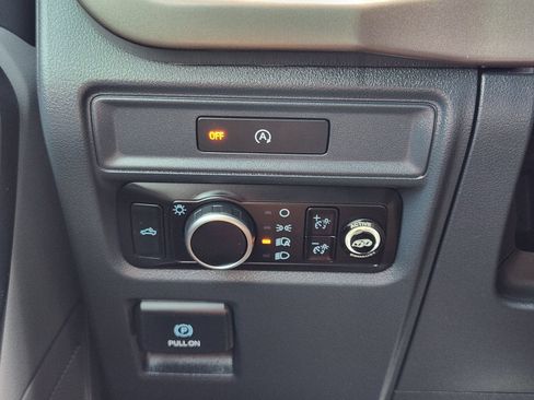 Used 2025 Ford F150 XL RWD image 27