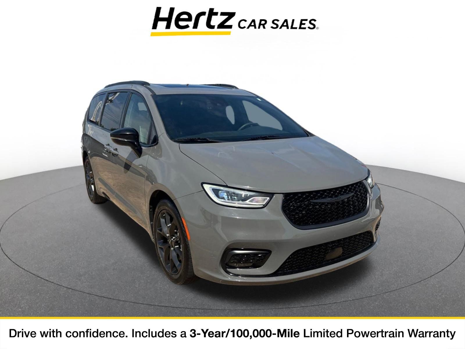 Used 2025 Chrysler Pacifica Limited FWD image 1