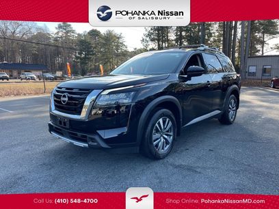Used 2025 Nissan Pathfinder SL w/ Cargo Package