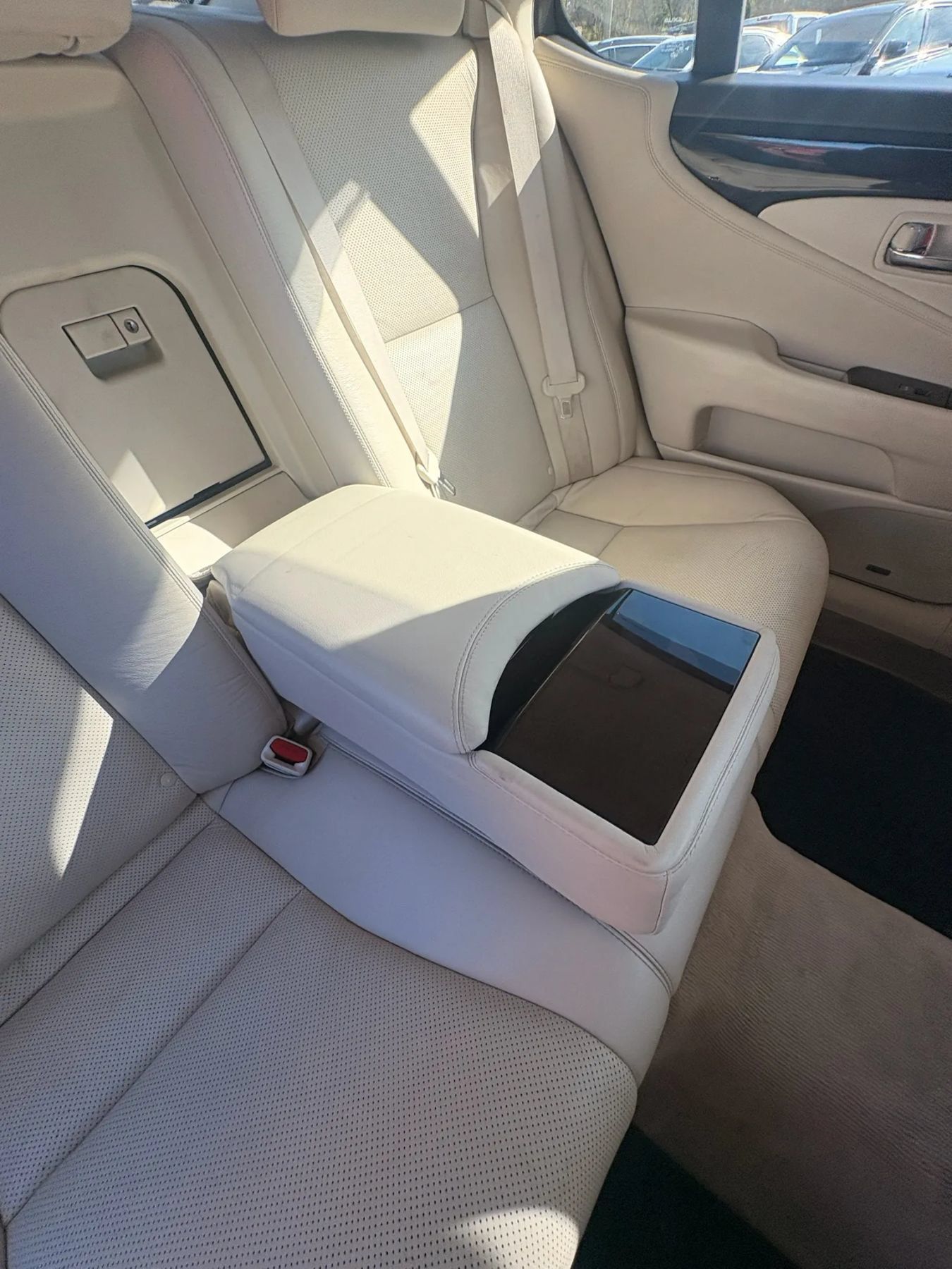 Used 2009 Lexus LS 460 AWD image 37