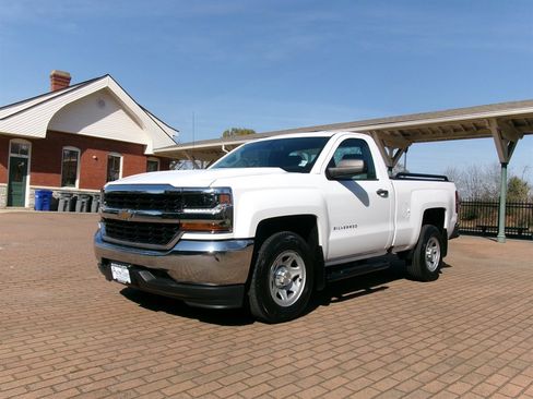 Used 2018 Chevrolet Silverado 1500 W/T w/ Chrome Bumper Package image 1
