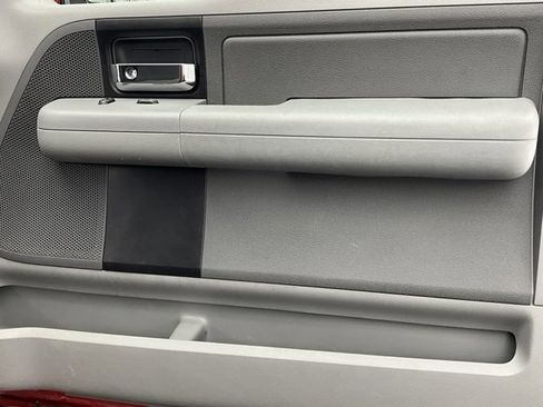 Used 2006 Ford F150 XLT image 14