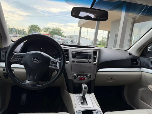 Used 2012 Subaru Outback 2.5i Premium AWD/4WD image 12
